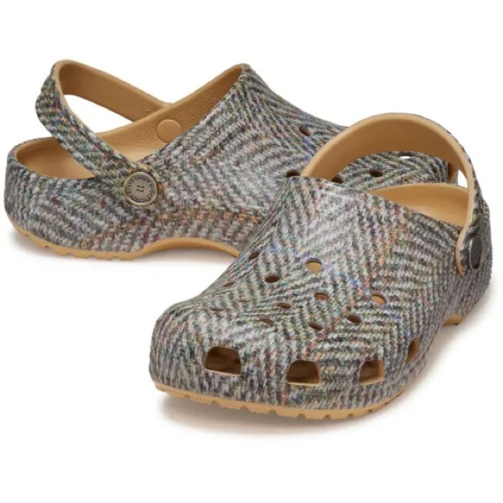 CROCS Kids Classic Tweed  Pattern Clogs
Size C13